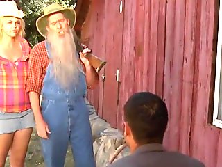 Pal satisfies hawt gal